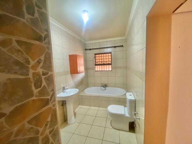 To Let 4 Bedroom Property for Rent in Kathu Northern Cape